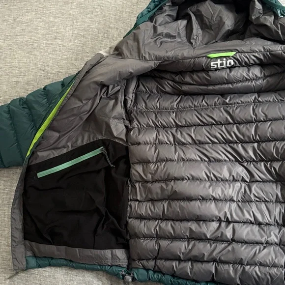 Stio Men Hometown Down Hooded Jacket
Like New! Worn once. - Picture 7 of 14